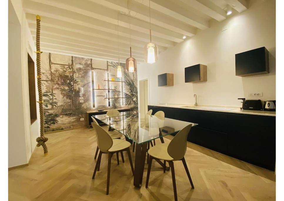 Sweet Time Venice, Luxury San Marco Frezzaria Apt! Ngoại thất bức ảnh