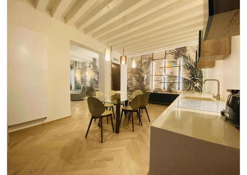 Sweet Time Venice, Luxury San Marco Frezzaria Apt! Ngoại thất bức ảnh