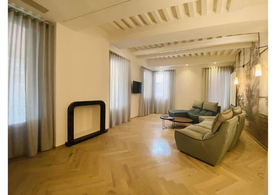 Sweet Time Venice, Luxury San Marco Frezzaria Apt! Ngoại thất bức ảnh